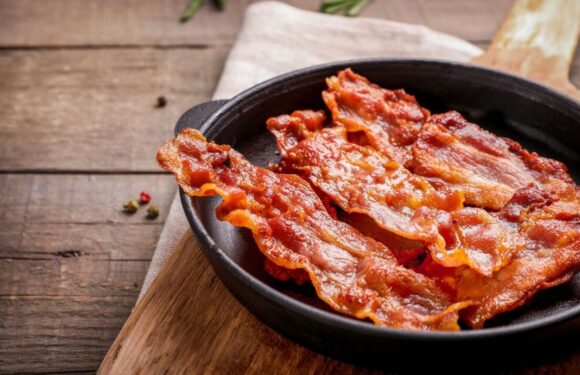 Cook ‘super crispy bacon’ in just five minutes with mum’s simple tip