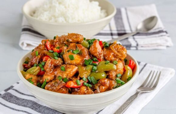 James Martin’s sweet and sour chicken is a ‘fakeaway classic’ – cooks in minutes